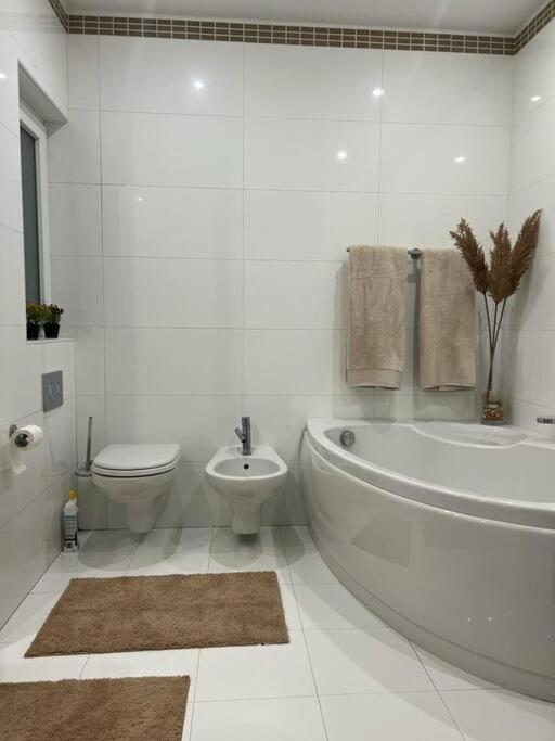 Pembroke St Julians Luxury, Comfort, Location Екстер'єр фото